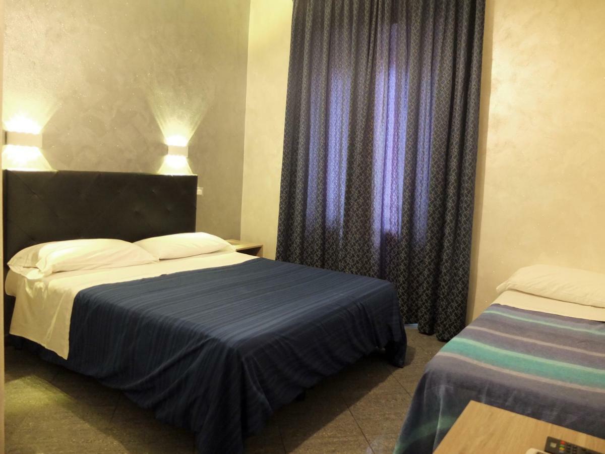 Hotel Planet Roma Ngoại thất bức ảnh